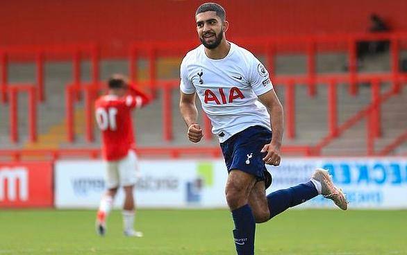 的表现正贴 的表现正贴