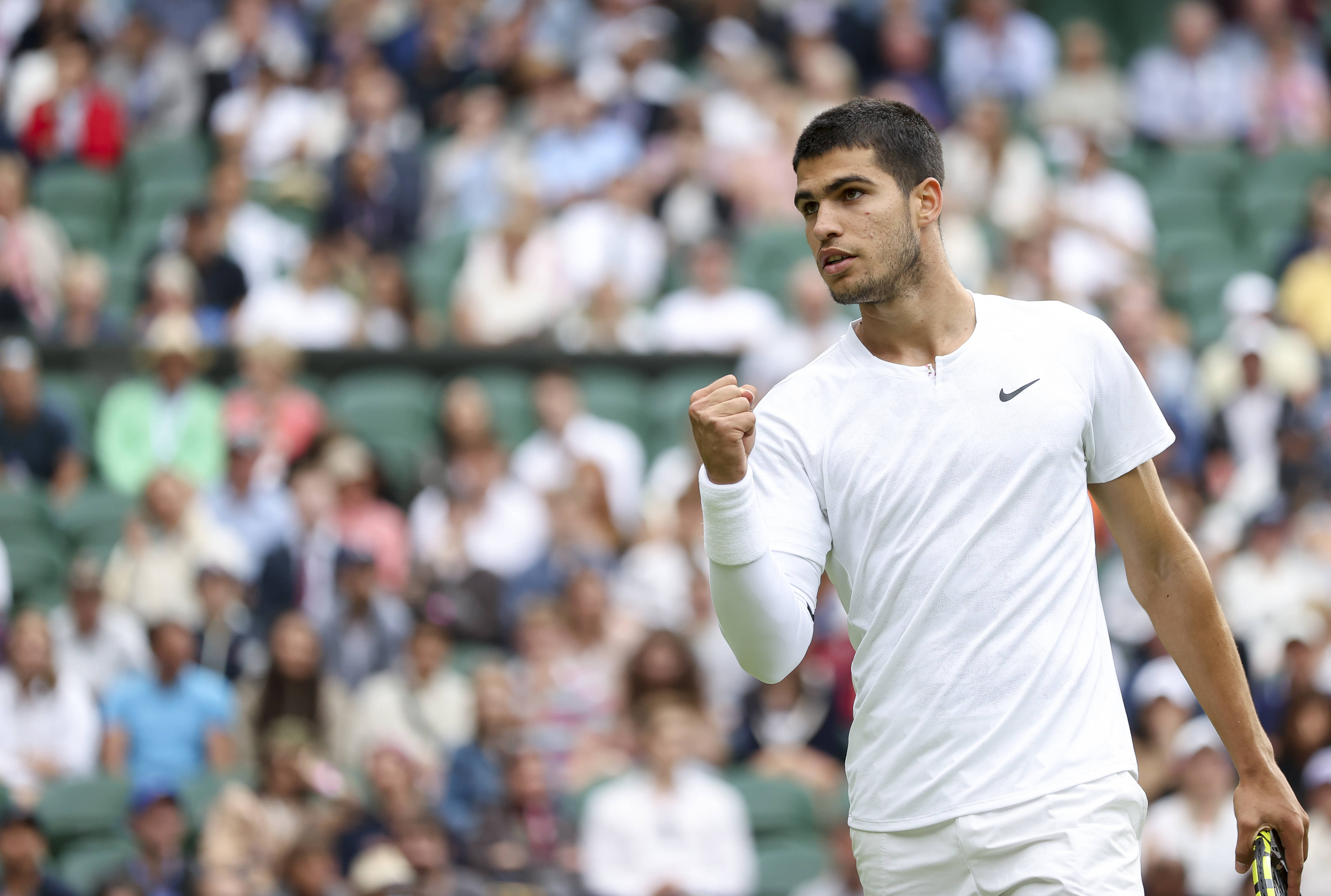 守闻名于世 守闻名于世