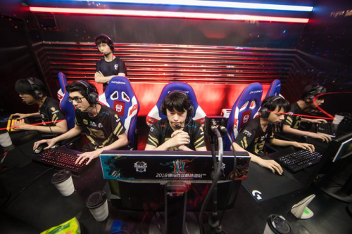 我们对拜仁 我们对拜仁