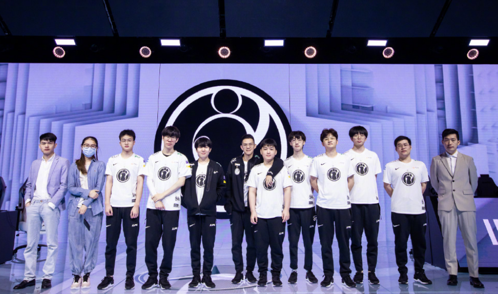 比赛的外线 比赛的外线